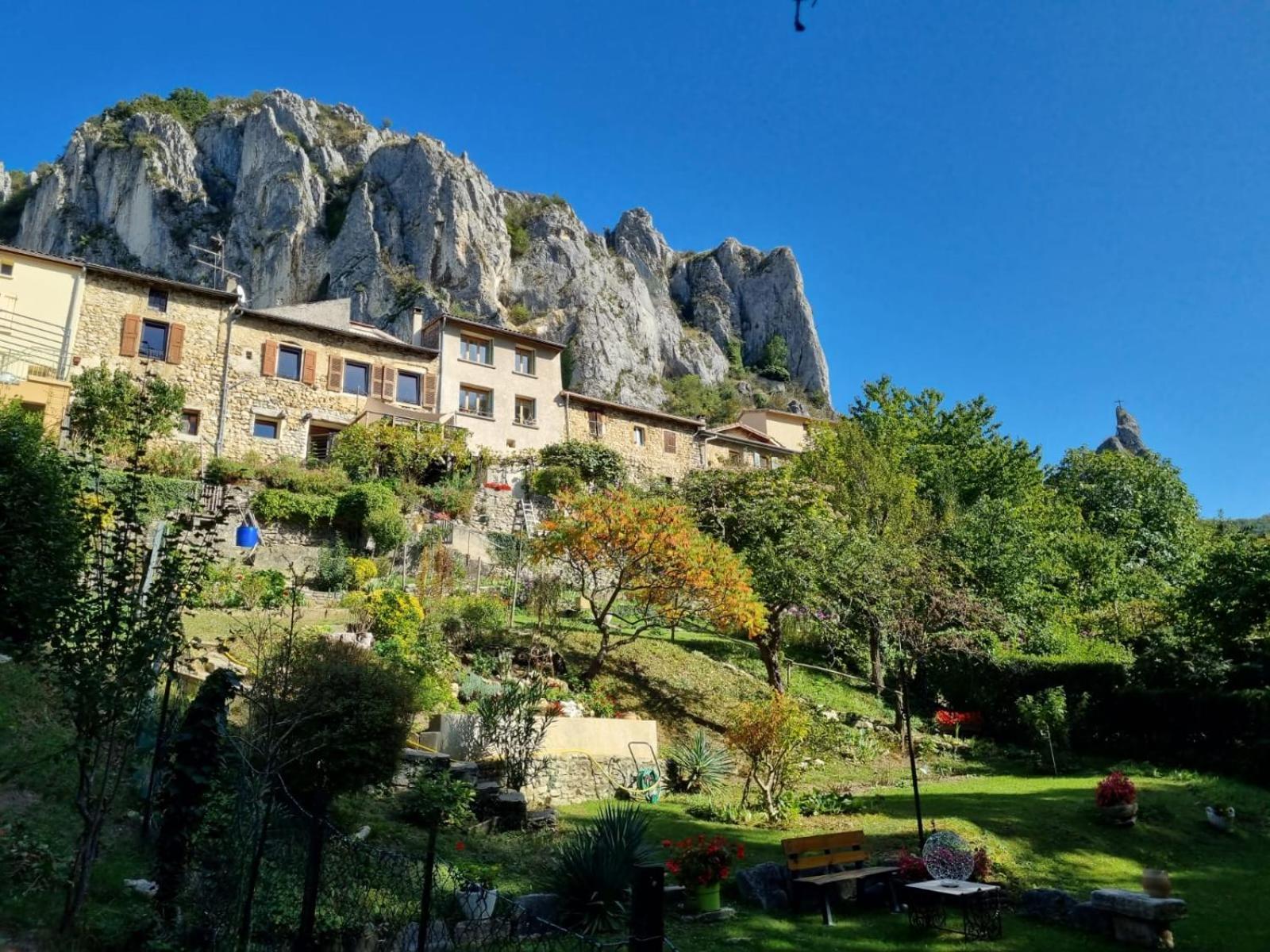 Comfortable Village Apartment In Barbieres With Access To Large Garden With Beautiful Views Kültér fotó